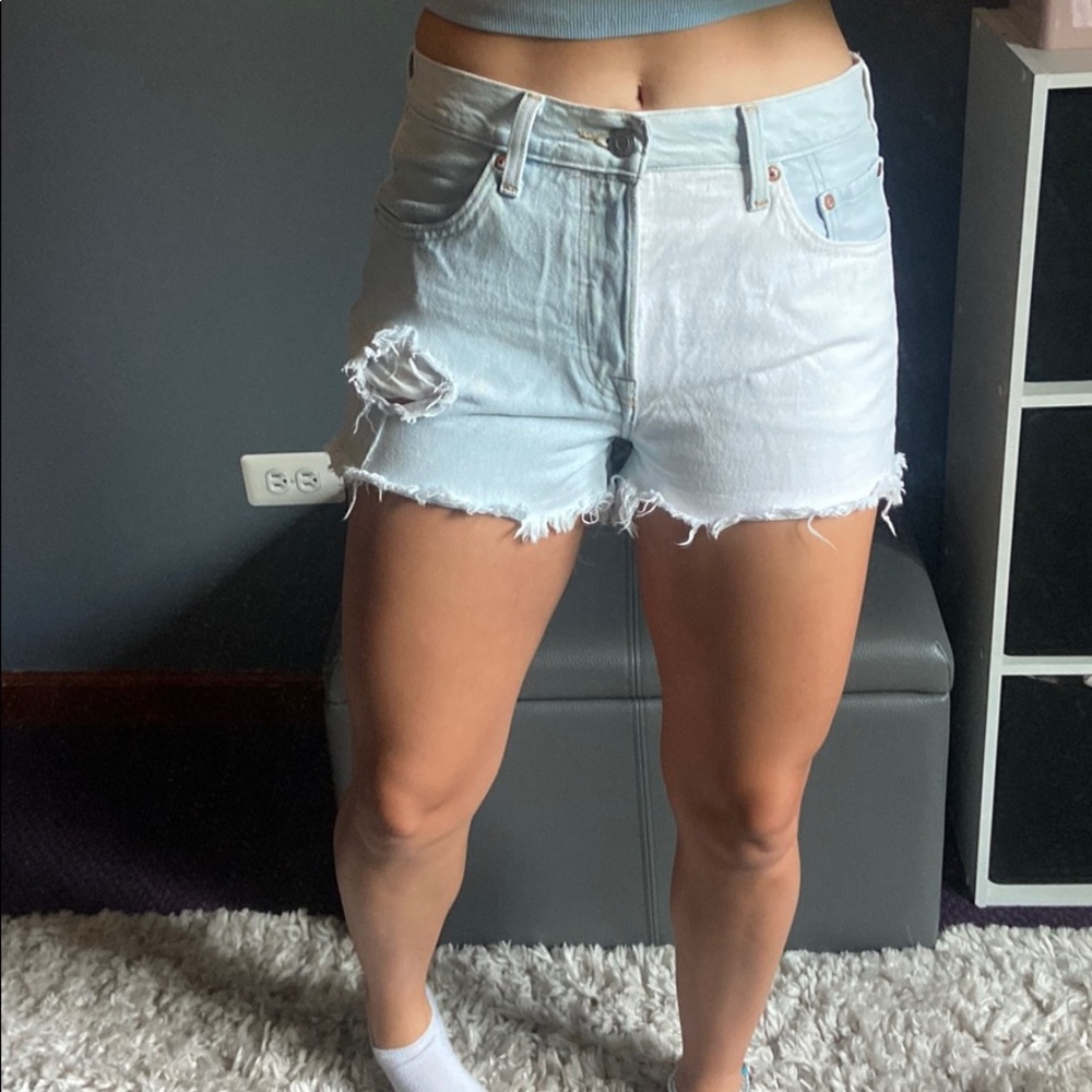 Levi 501 Denim Short - Mid Rise